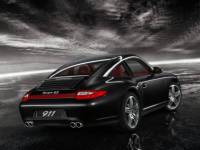 Черный Porsche 911
