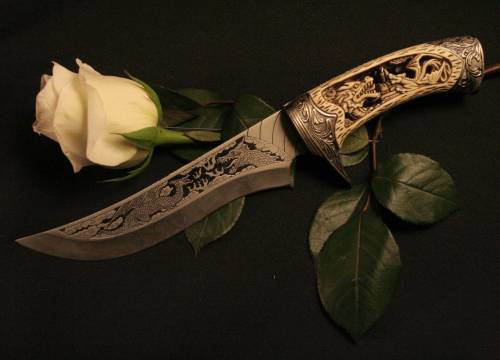 Нож и роза