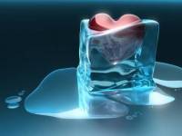 Сердце в кубике льда