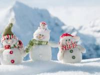 Снеговики в шарфиках